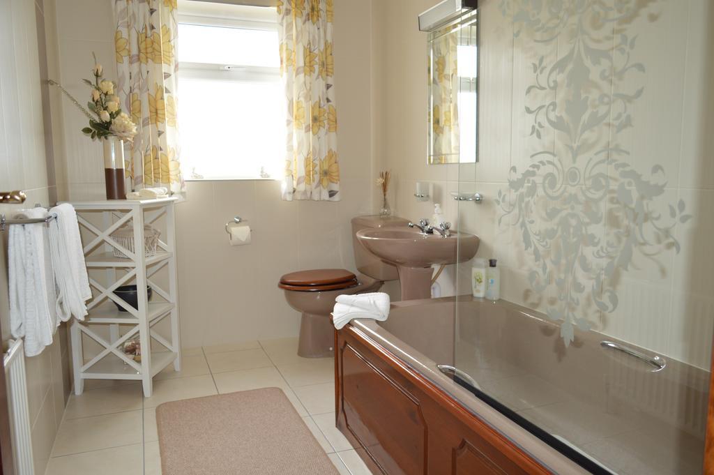 Caseys Homedale Killarney Room photo