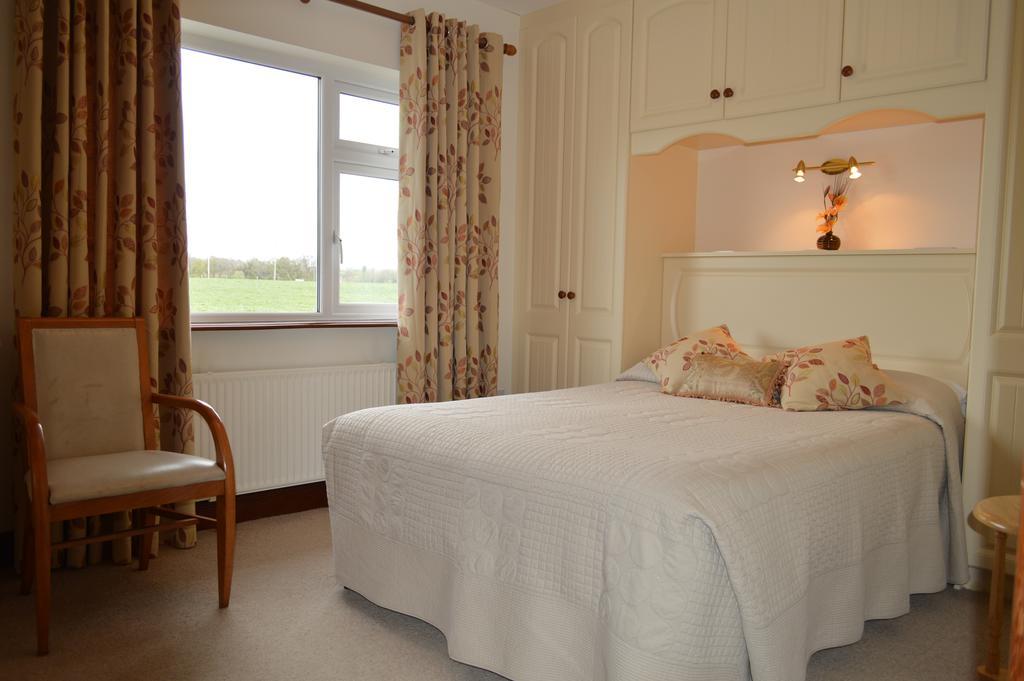 Caseys Homedale Killarney Room photo